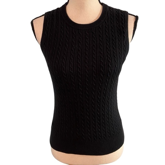 Lilly Pulitzer Sweaters - Lilly Pulitzer Black Sleeveless Crewneck Sweater Vest Size Small Cable-knit